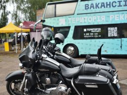 2026 - Оксамитовий Несезон / Velvet Non-Season (Дмитро Яровий / Dmytro Yarovyi)